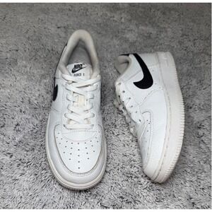 Nike Air Force 1 LE Shoes Youth‎ 1.5 White Black Low Leather Sneakers CZ1685-100